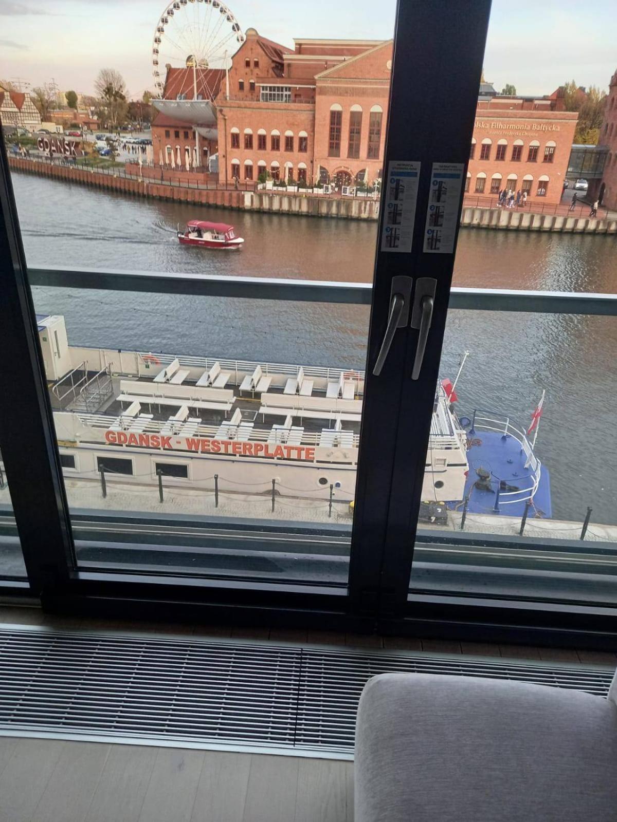 Apartment With An Amazing View グダニスク エクステリア 写真